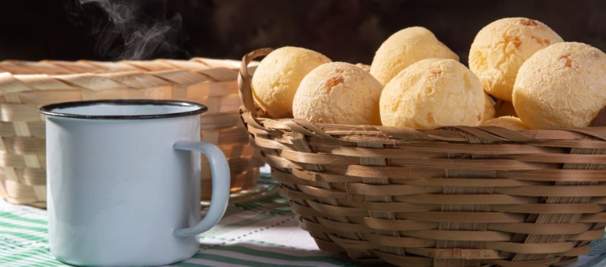 Pão de Queijo Caseiro Fácil e Delicioso